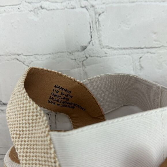 Comfortview Women's The Abra Espadrille Wedge Sandle Close Toe Size 11 - Picture 8 of 9
